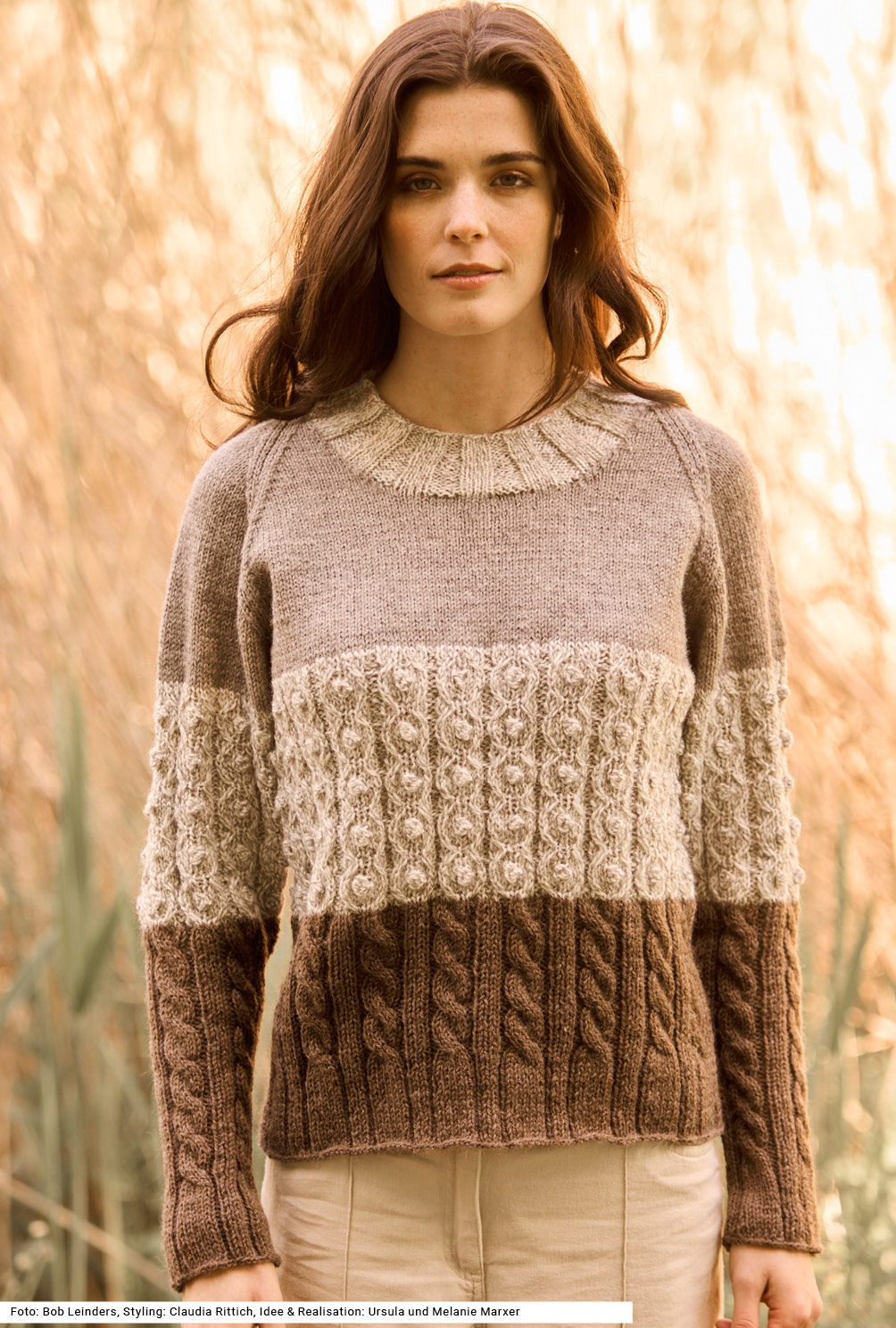 Modellansicht Bild 2: Pulli in Muster-Blockstreifen