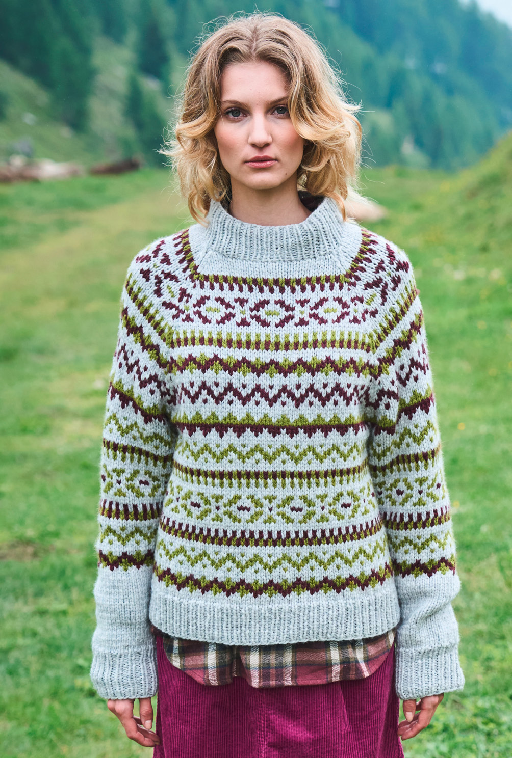 Modellansicht Bild 3: Raglanpulli im Jacquardmuster