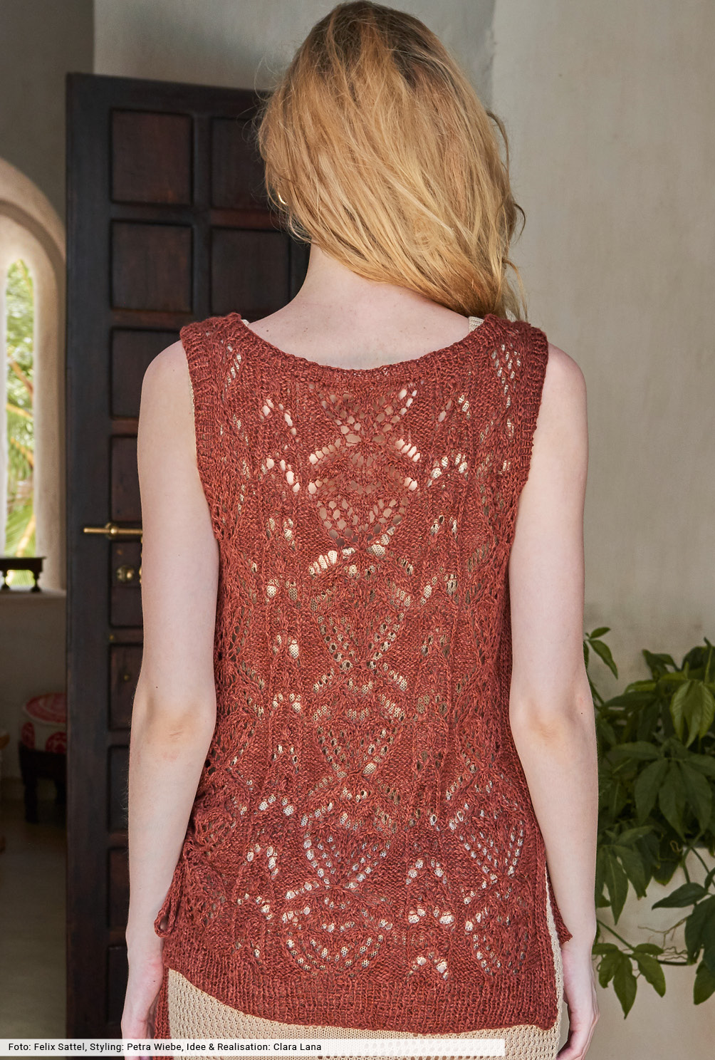 Modellansicht Bild 5: Top mit Bindebändern