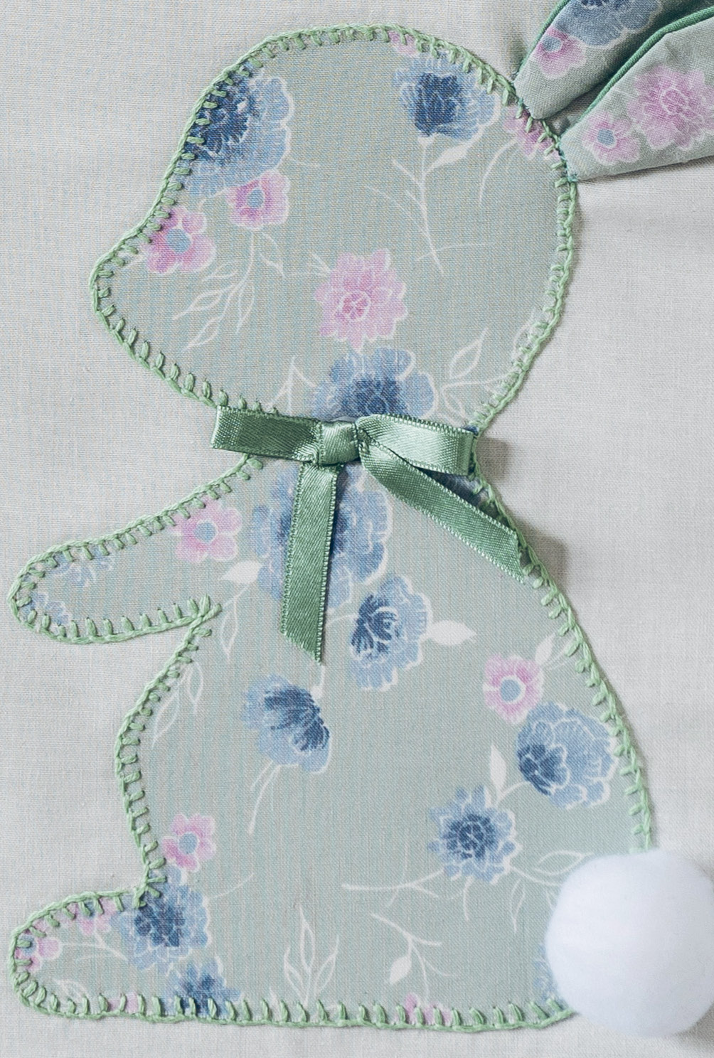 Modellansicht Bild 4: Wandbehang mit Hasenmotiv