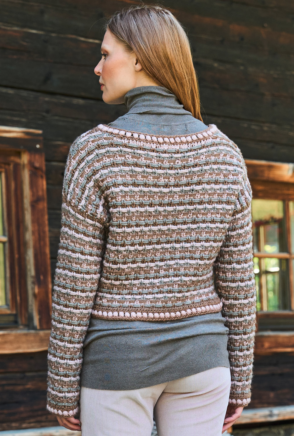 Modellansicht Bild 6: Pulli in Weboptik