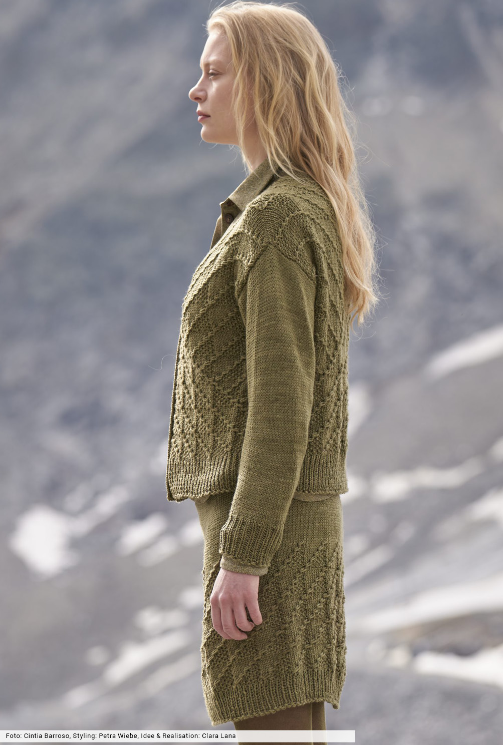 Modellansicht Bild 3: Cardigan und Rock