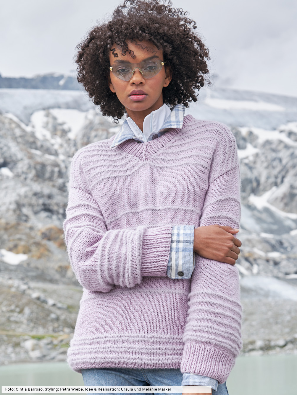 Modellansicht Bild 1: Pulli mit Kraus-rechts-Streifen