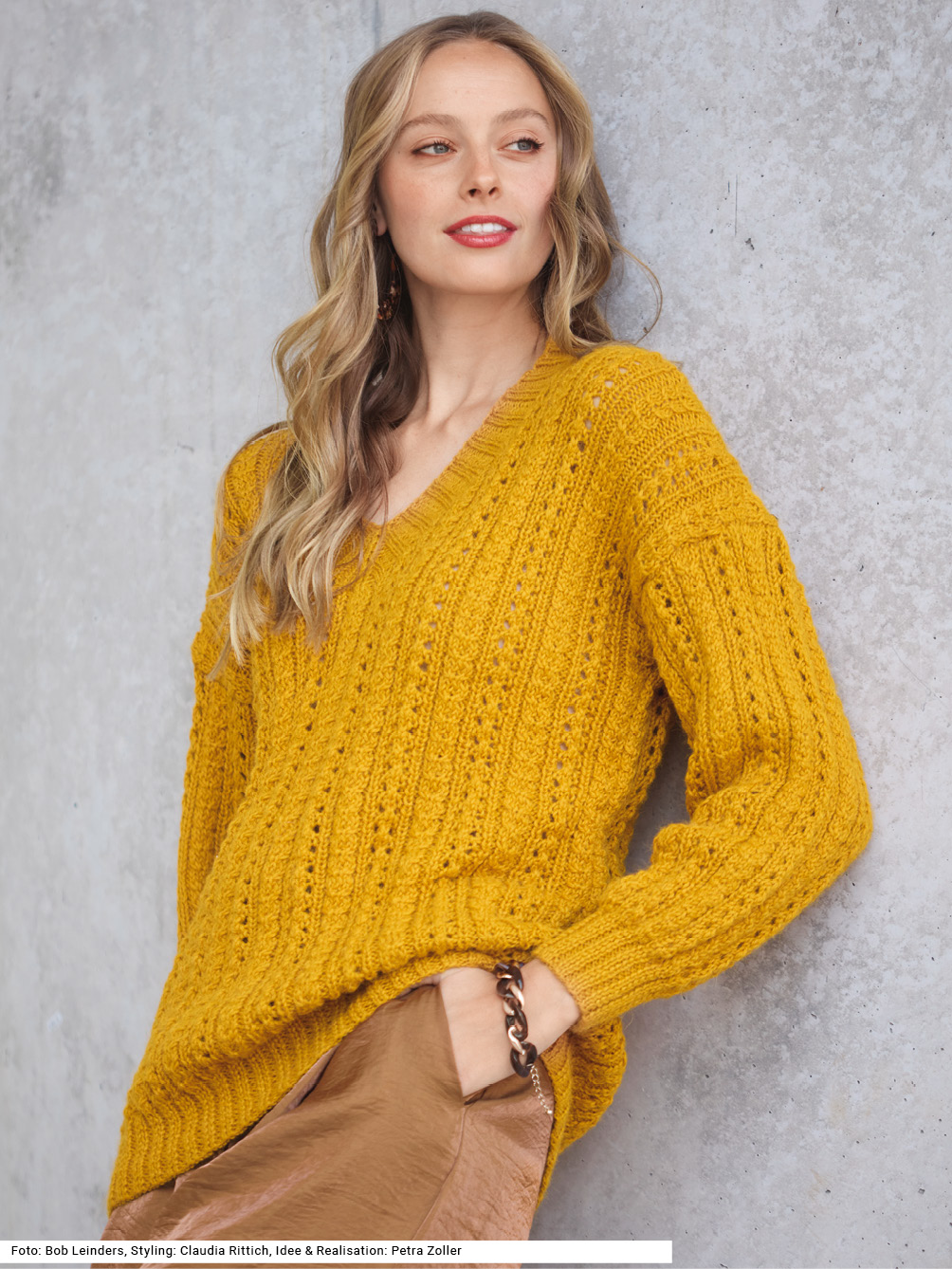 Modellansicht Bild 1: Pulli mit V-Ausschnitt