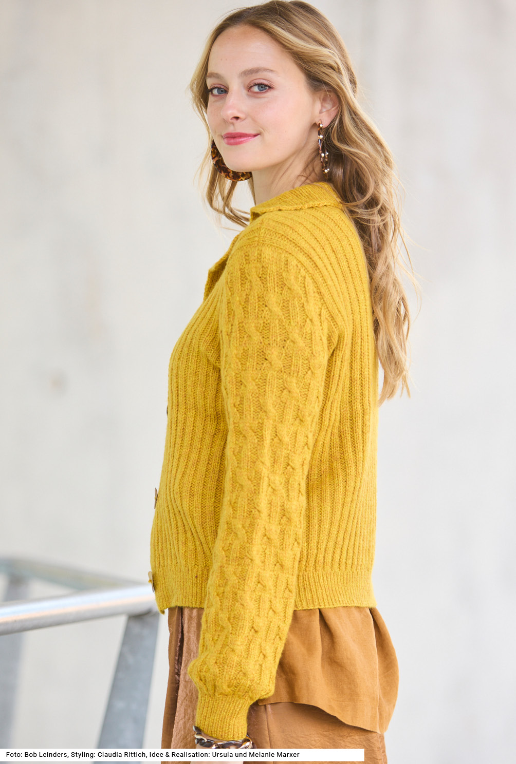 Modellansicht Bild 3: Jacke mit Reverskragen