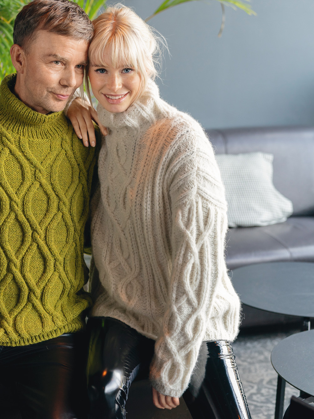 Modellansicht Bild 1: Rippenpulli mit Zopf