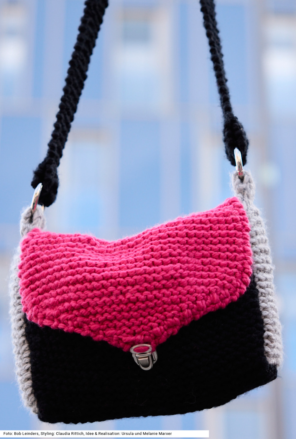 Modellansicht Bild 3: Dreifarbige Tasche