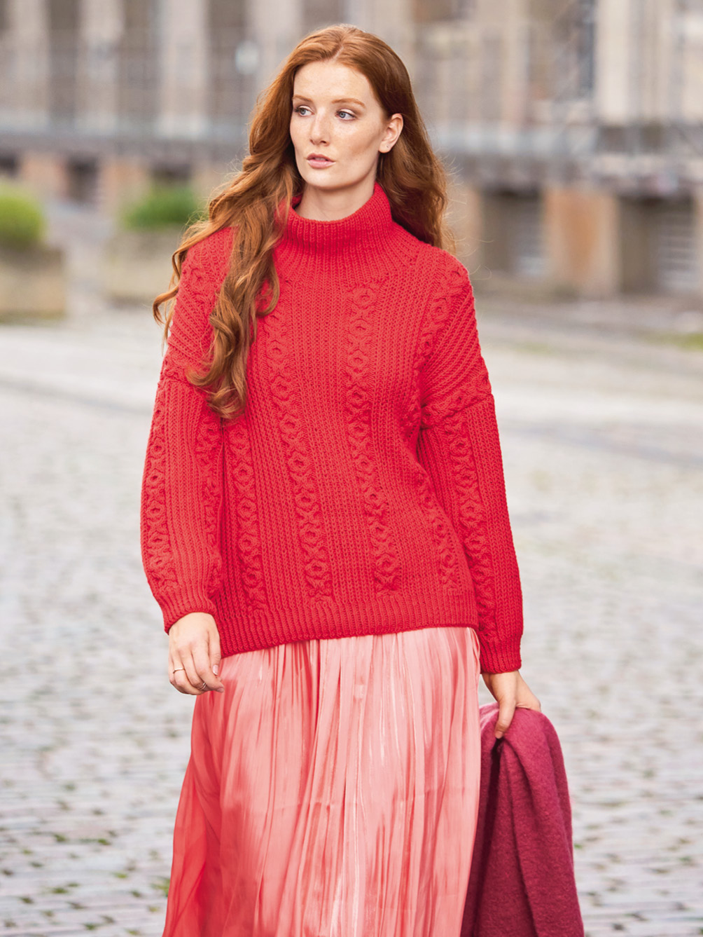 Modellansicht Bild 1: Pulli im Halbpatent mit Zöpfen