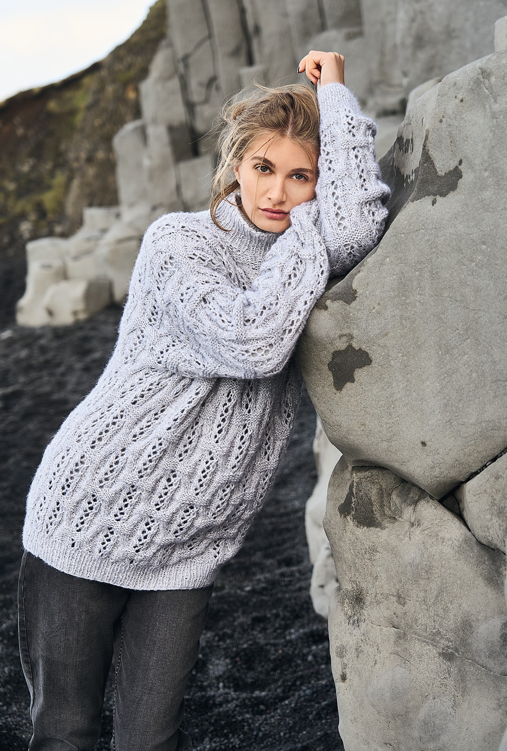 Modellansicht Bild 7:  Pulli im Struktur-Lochmuster