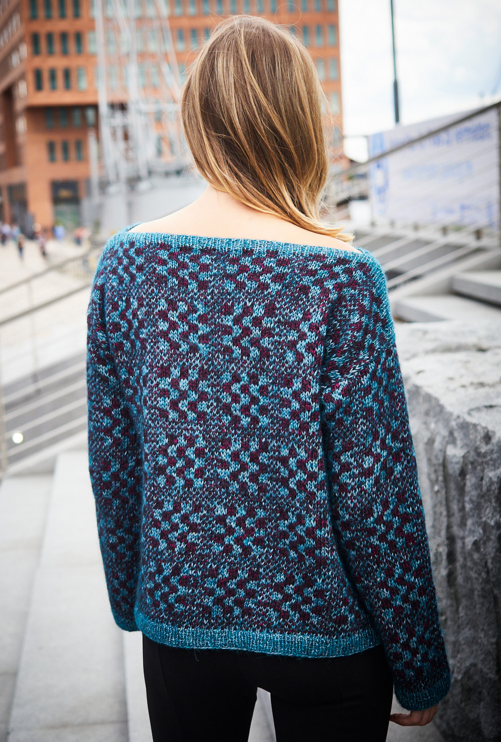 Jacquardpullover mit U-Boot-Ausschnitt 