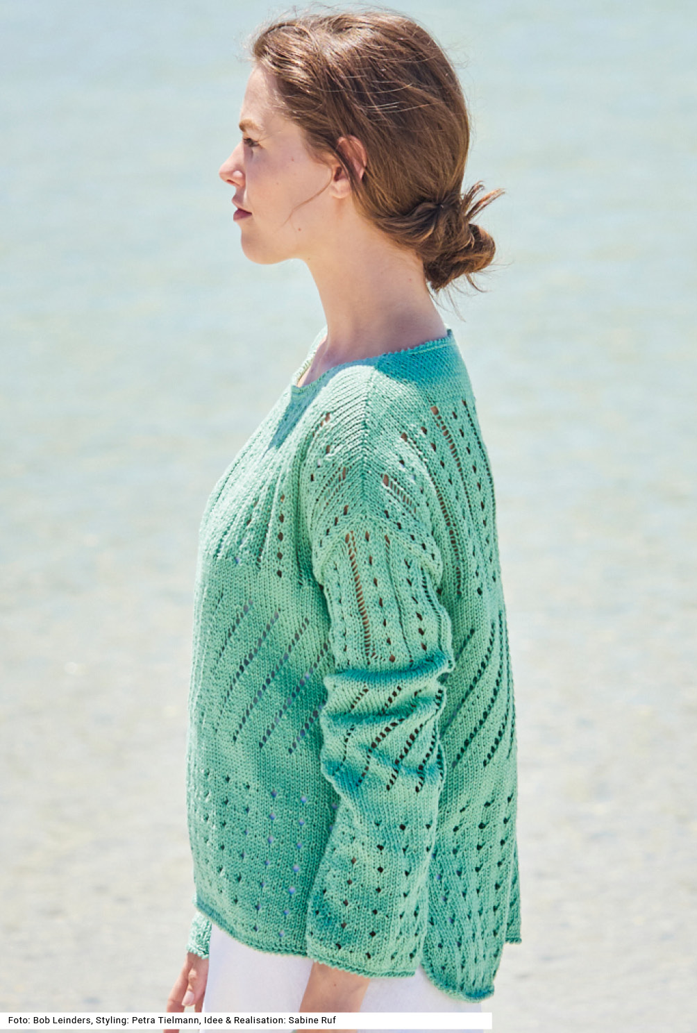 Modellansicht Bild 4: Grüner Pulli mit verschiedenen Lochmustern