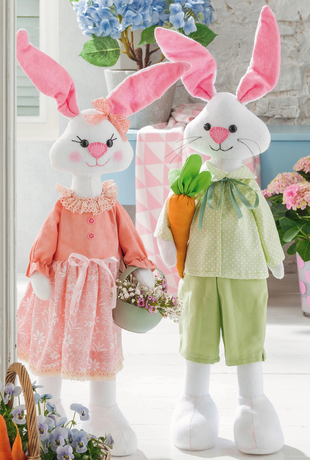 Modellansicht Bild 2: Hasen-Paar (Frau und Mann) zum Aufstellen