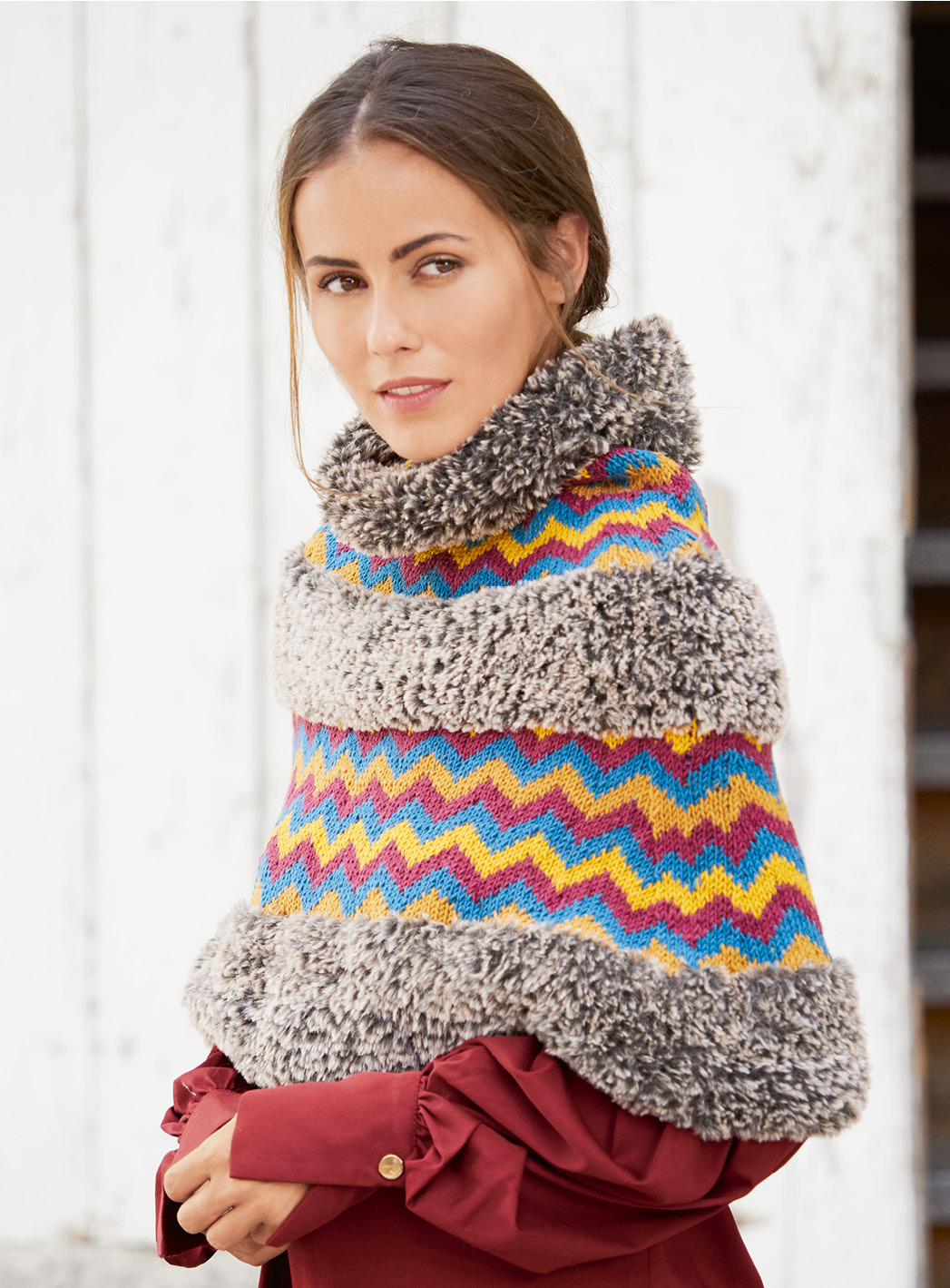 Fell-Poncho mit Fair-Isle