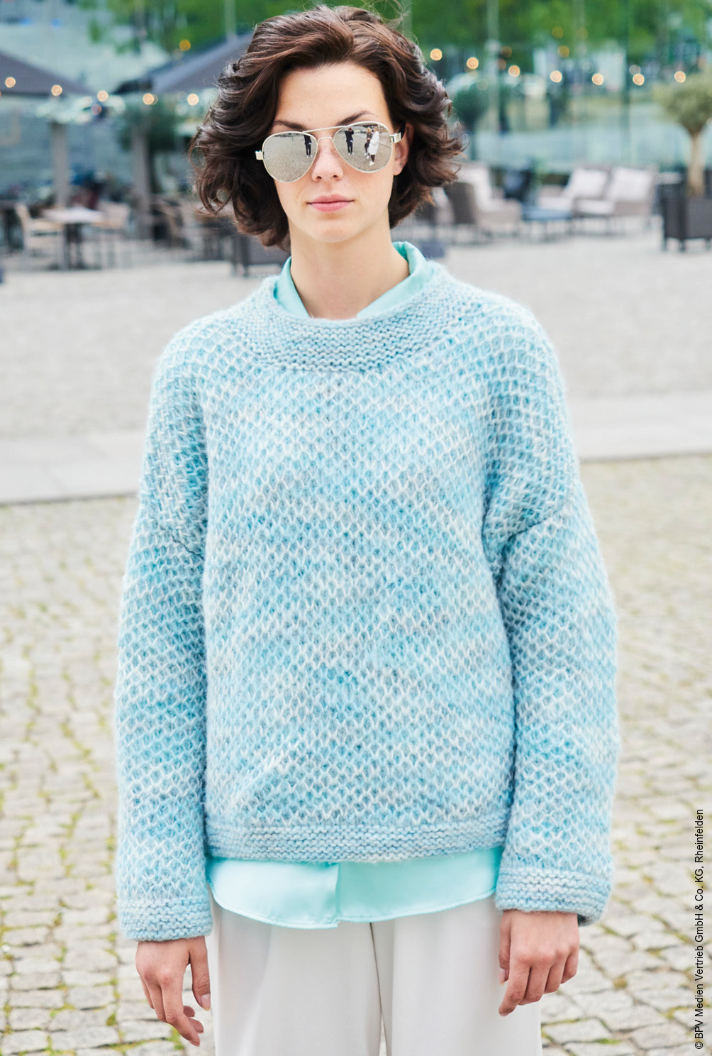 Modellansicht Bild 2: Pulli mit Stehkragen im Netzpatent
