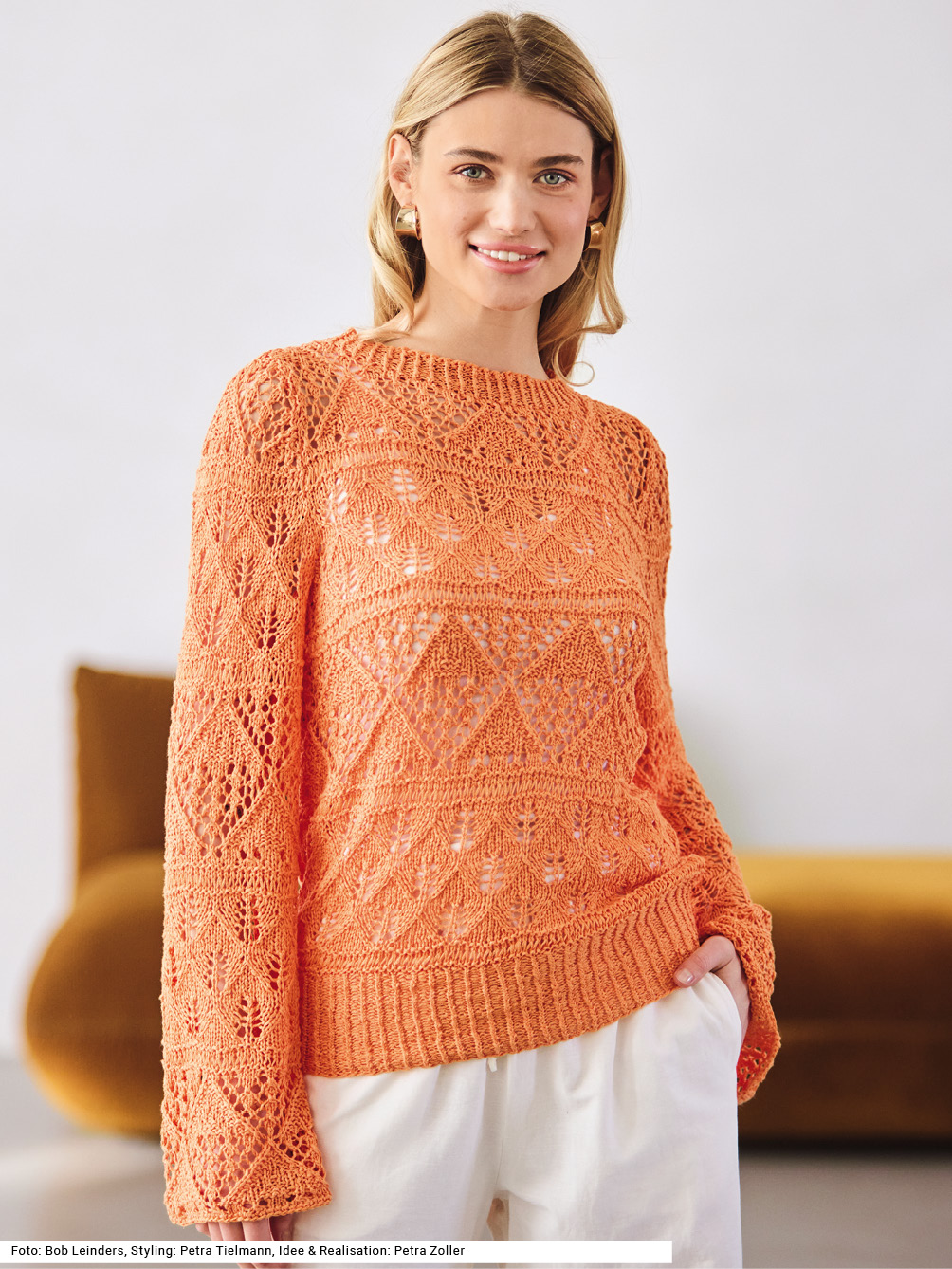 Strickset - Ajourpullover mit ausgestellten Ärmeln aus SABRINA Modellansicht Bild 1: Ajourpullover mit ausgestellten Ärmeln