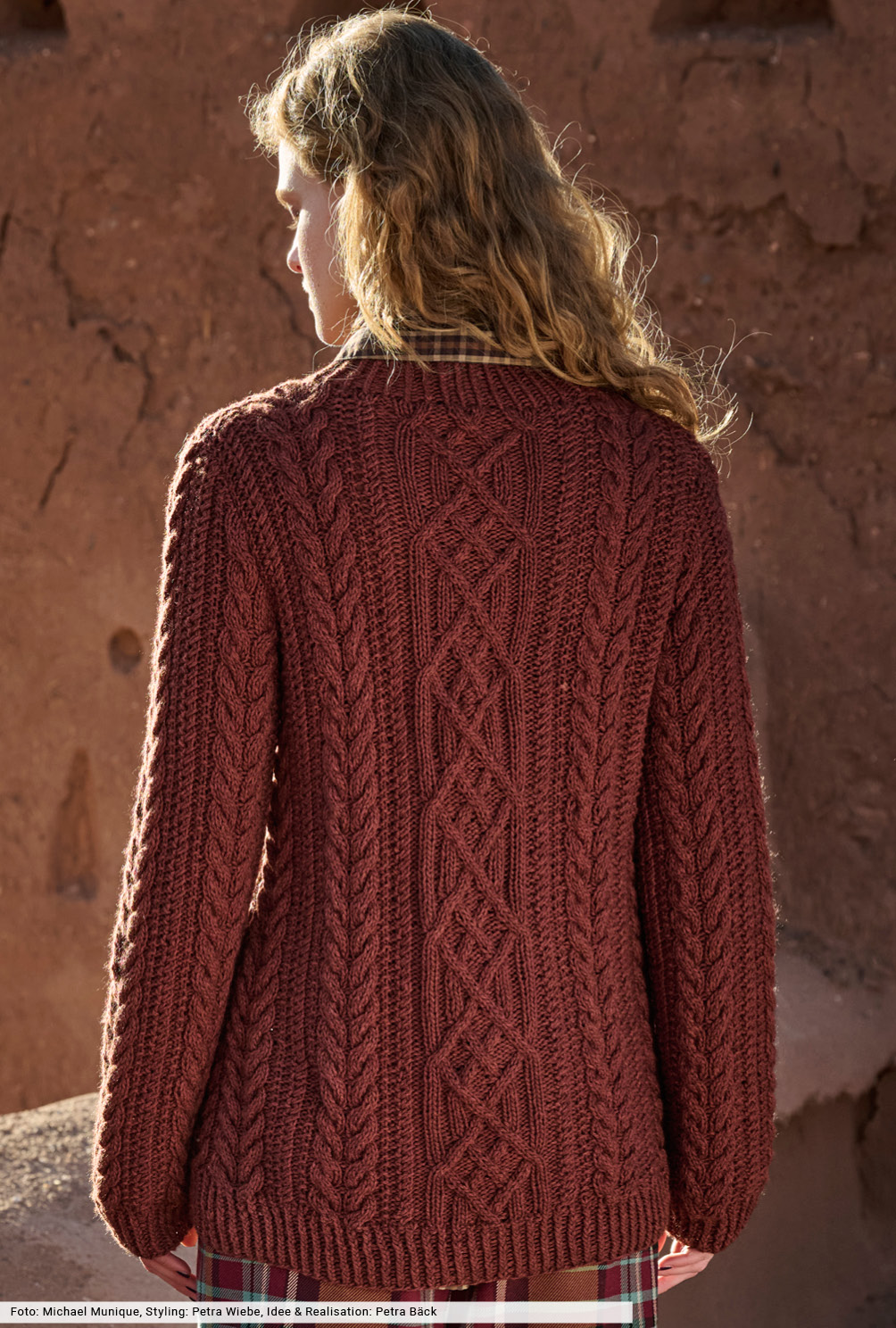 Modellansicht Bild 5: Pulli mit verschiedenen Zöpfen