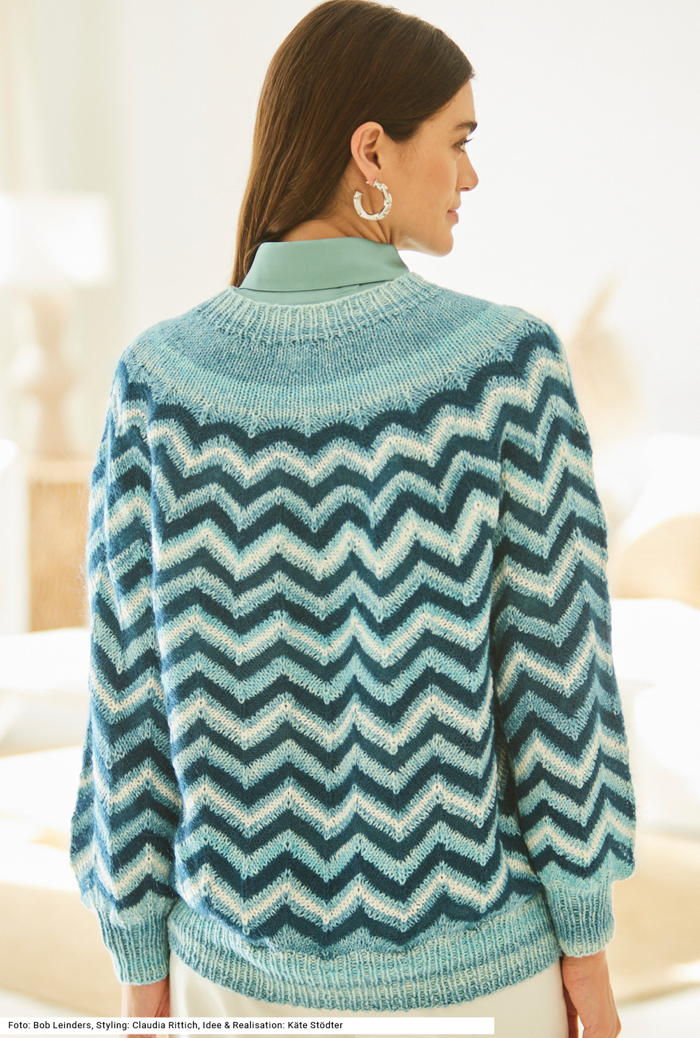 Modellansicht Bild 5: Pulli im Zickzackmuster