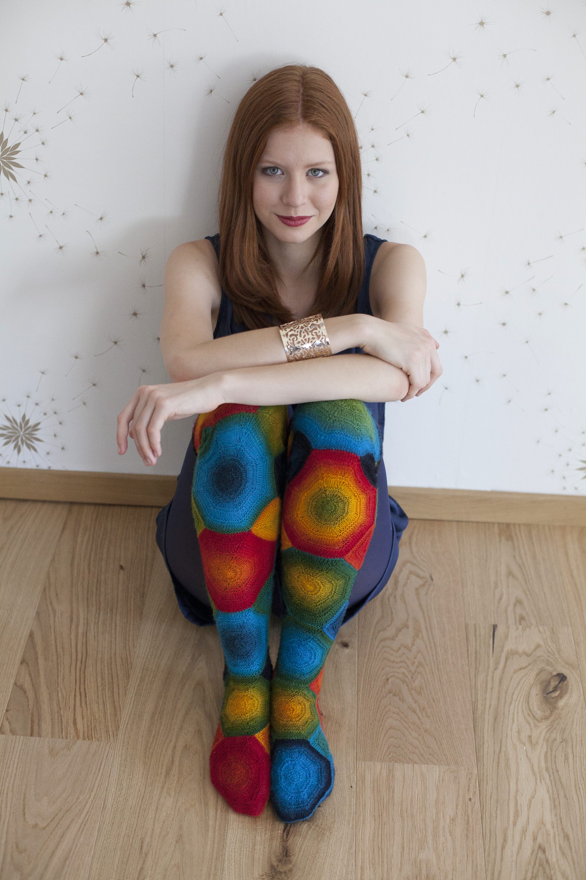 Bunte Overknees in Patchwork-Technik