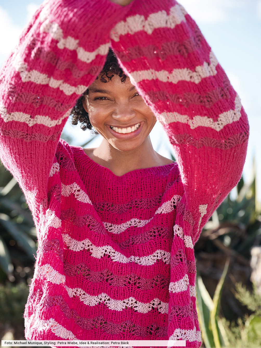 Modellansicht Bild 1: Pulli mit Wellenstrukturen