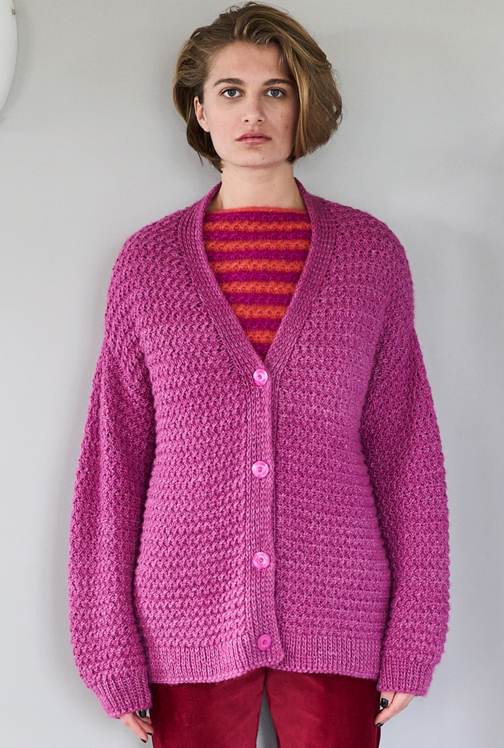 Modellansicht Bild 3: Jacke und Top in Leuchtfarben