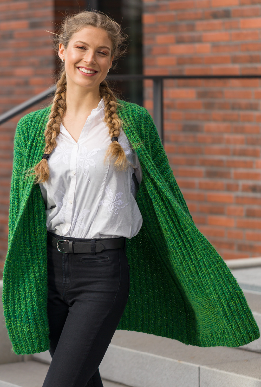 Midori - Smargdgrüner Cardigan in falschem Patentmuster