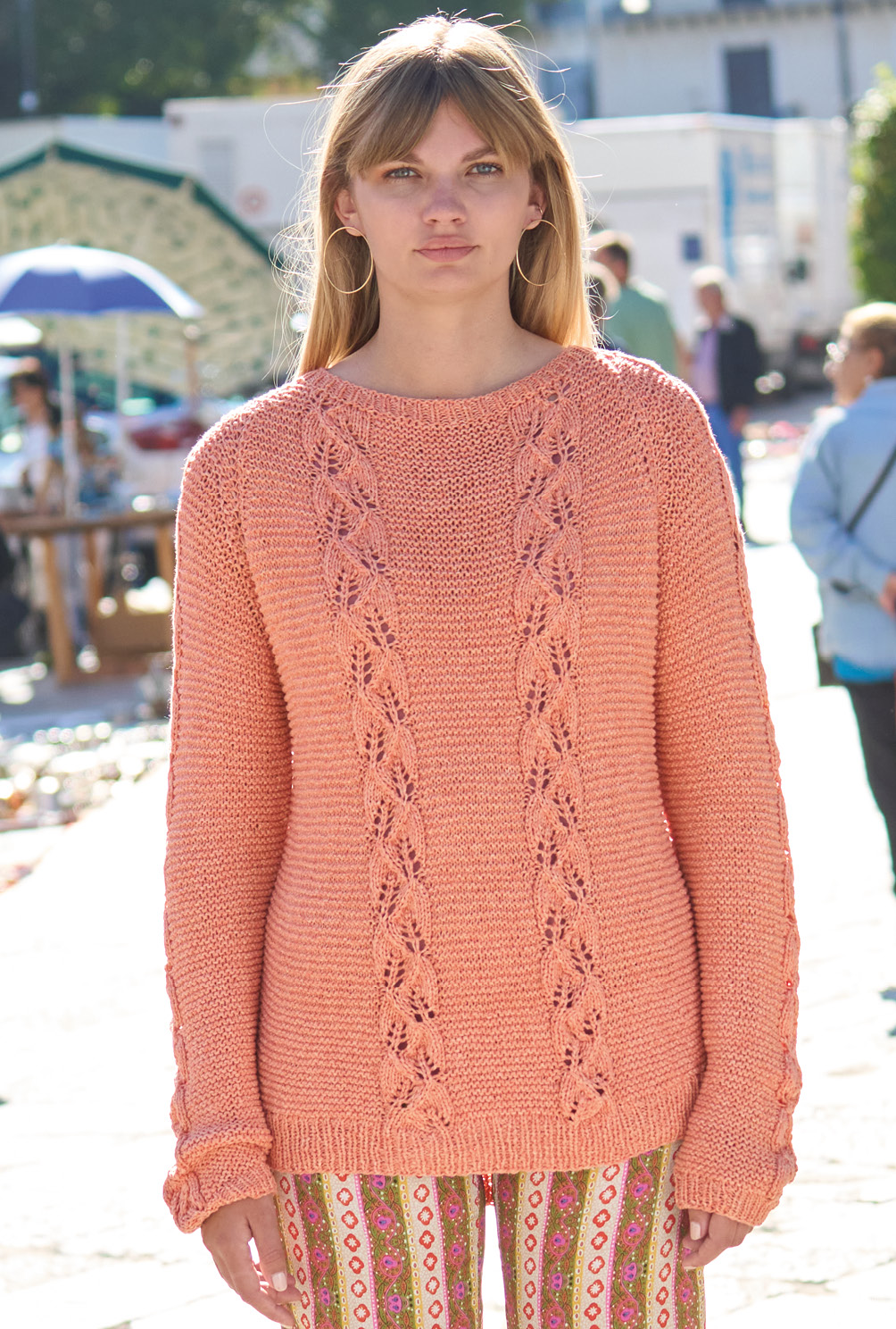 Pulli mit Blattmuster-Streifen