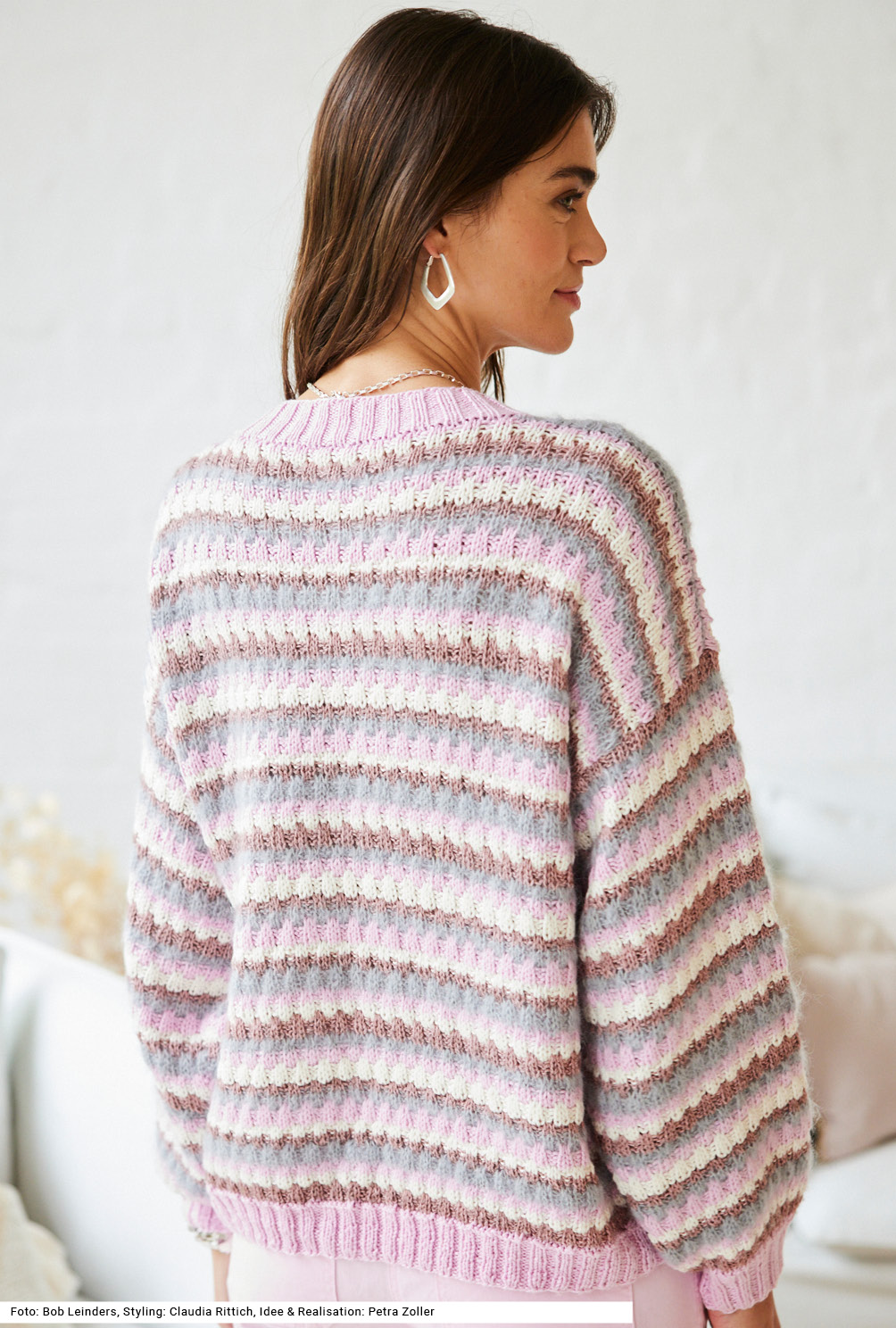 Modellansicht Bild 5: Pullover mit Hebemaschenmuster