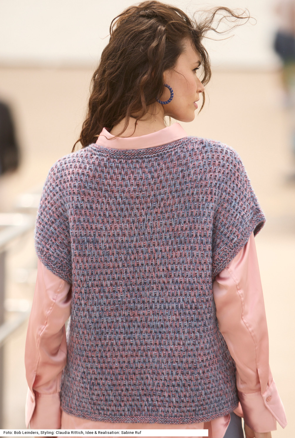 Modellansicht Bild 5: Pullunder mit Hebemaschenmuster