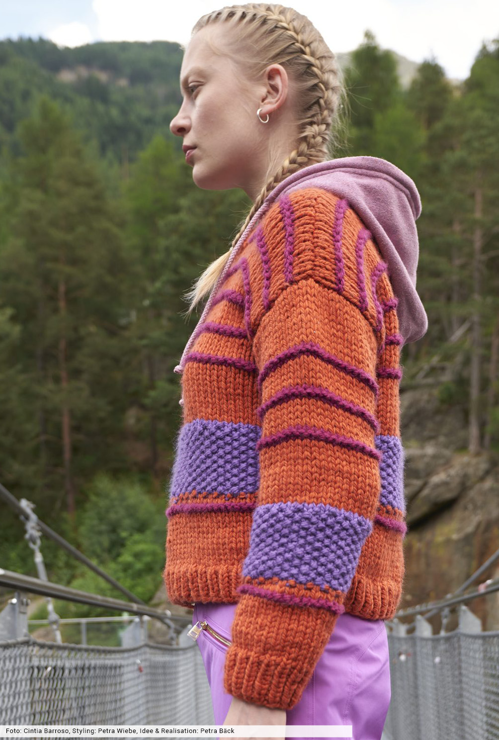 Modellansicht Bild 4: Pulli im Streifendesign