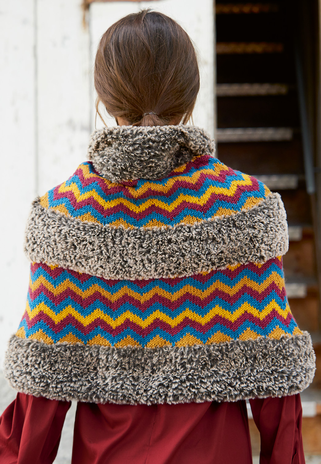 Fell-Poncho mit Fair-Isle