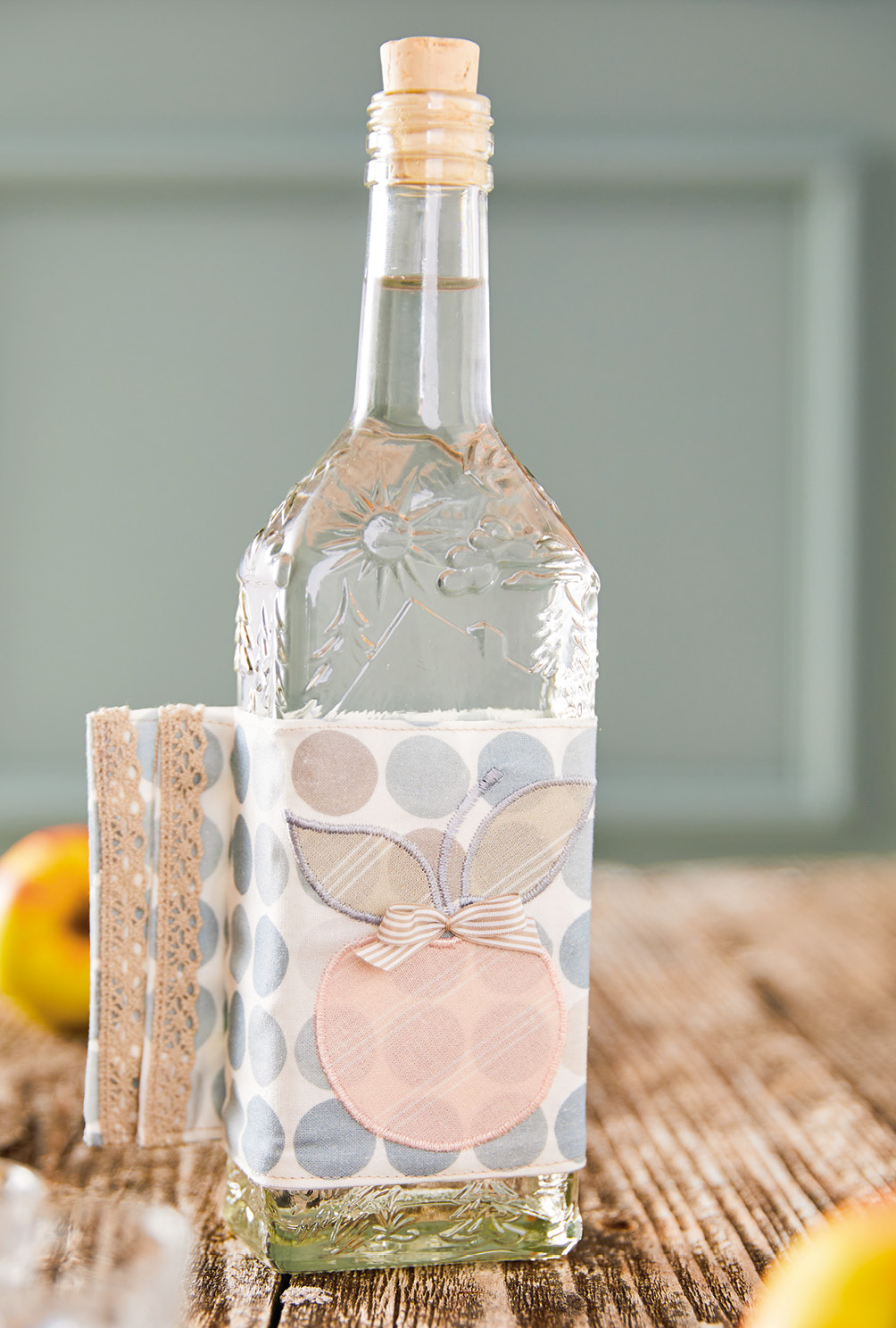 Modellansicht Bild 8: Genähte Banderolen für verschiedene Gläser und Flaschen