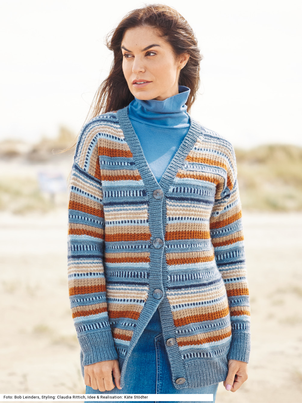 Modellansicht Bild 1: Cardigan im Mustermix