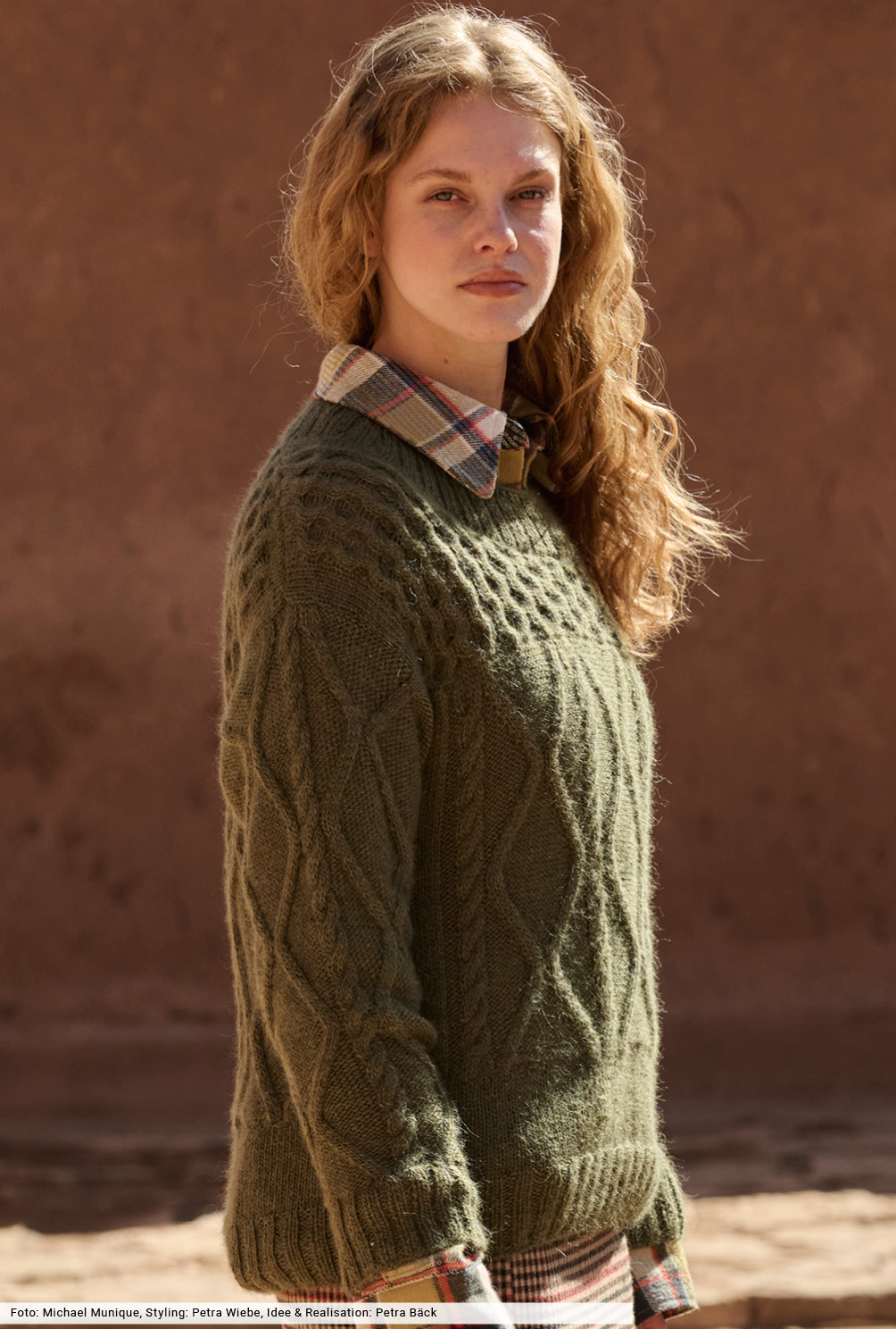 Modellansicht Bild 4: Pulli mit Zopf- und Wabenstrukturen