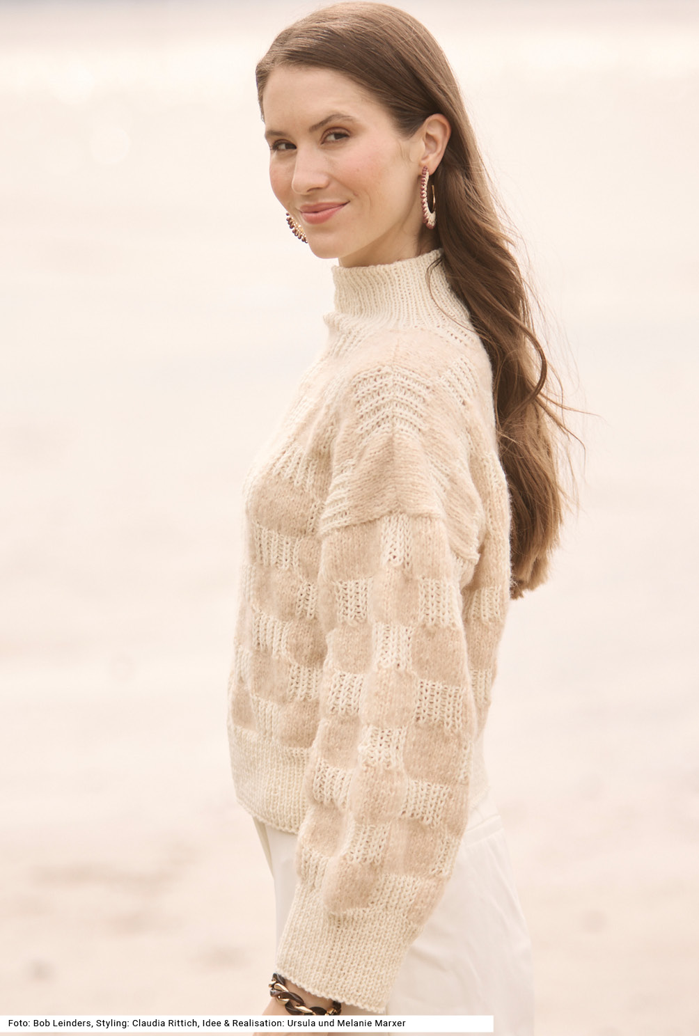 Modellansicht Bild 3: Pulli mit Karos