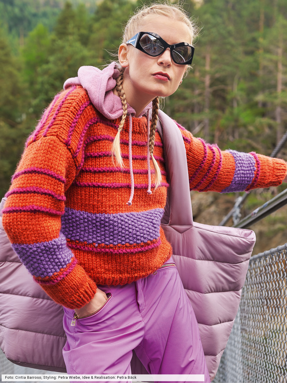Modellansicht Bild 1: Pulli im Streifendesign