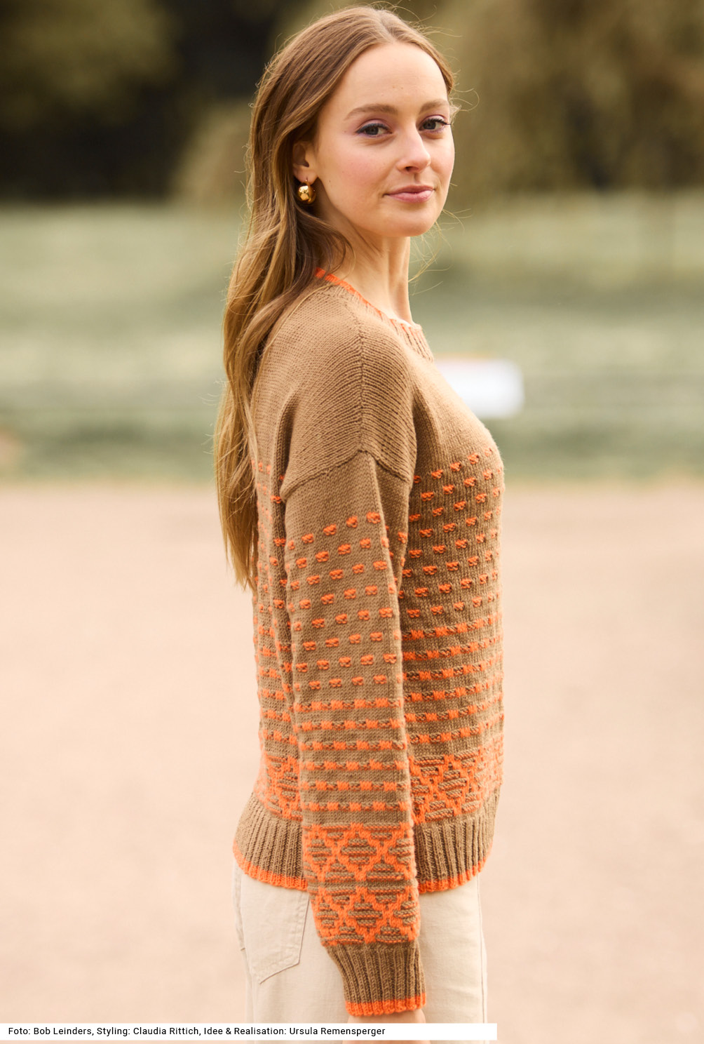 Modellansicht Bild 4: Pullover mit Hebemaschenmuster