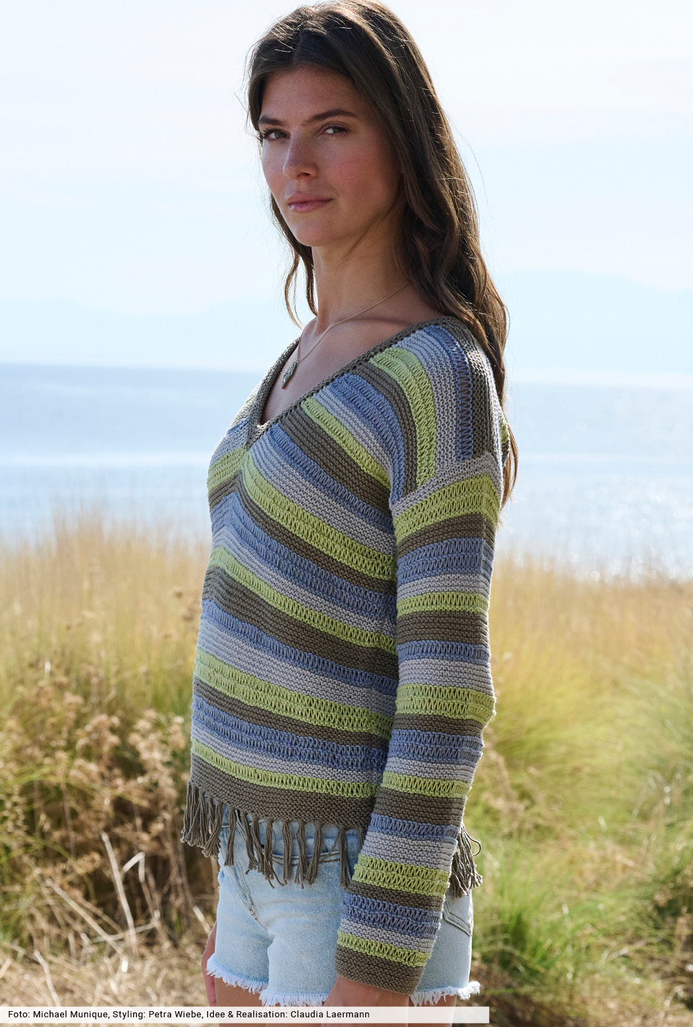 Modellansicht Bild 3: Streifenpulli mit Fransen