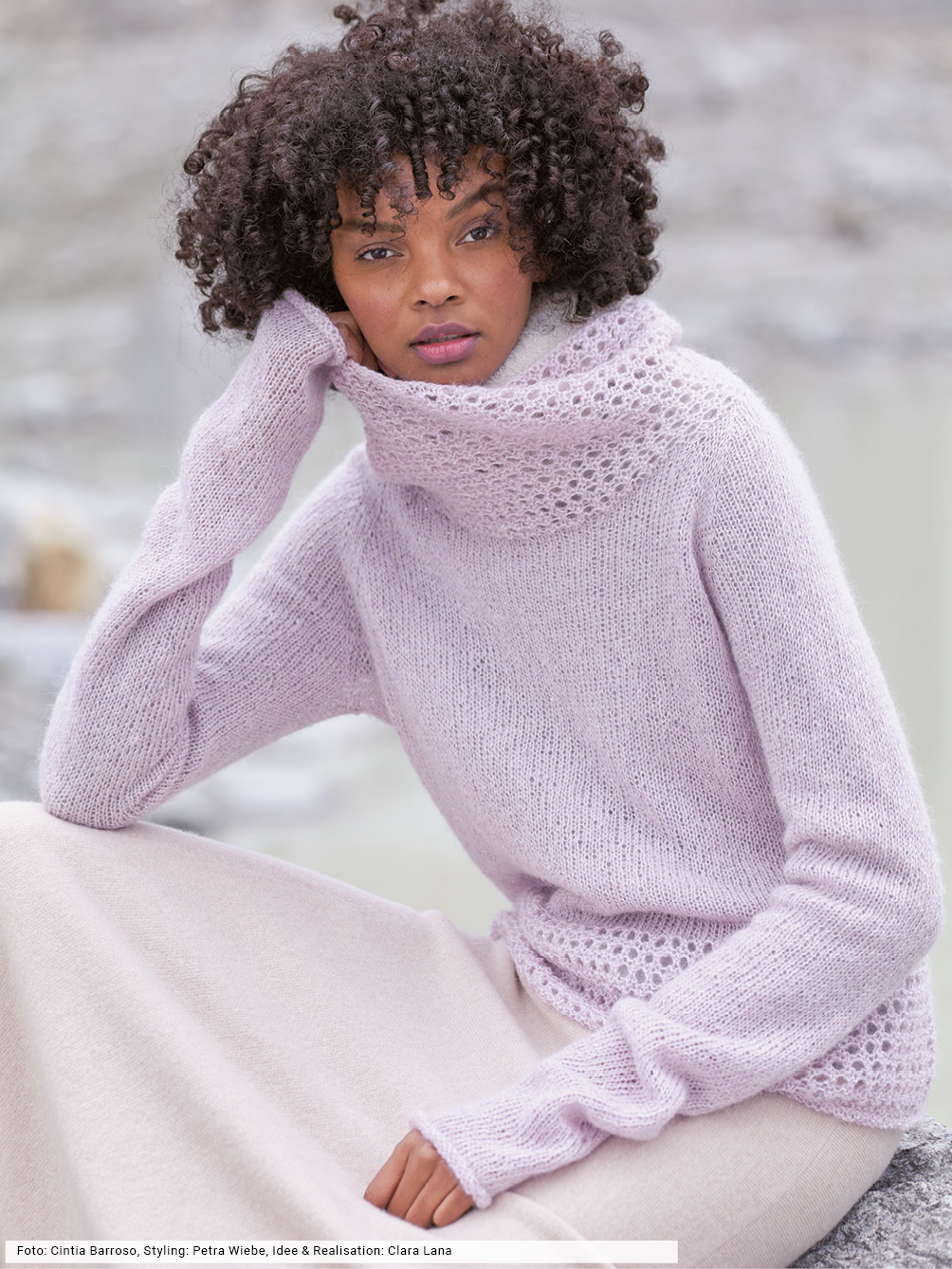 Modellansicht Bild 1: Pulli mit Lochmuster-Rolli