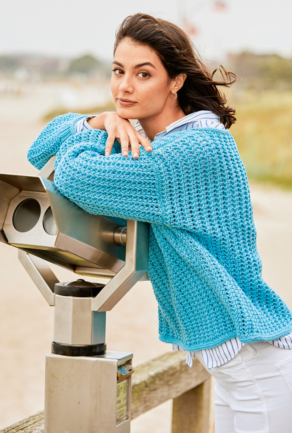 Modellansicht Bild 2: So einfach ist raffiniert: Trendiger Sweater