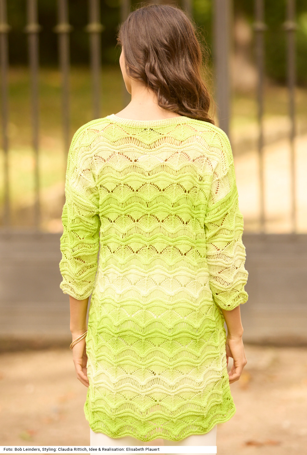 Modellansicht Bild 5: Tunika mit Wellenmuster