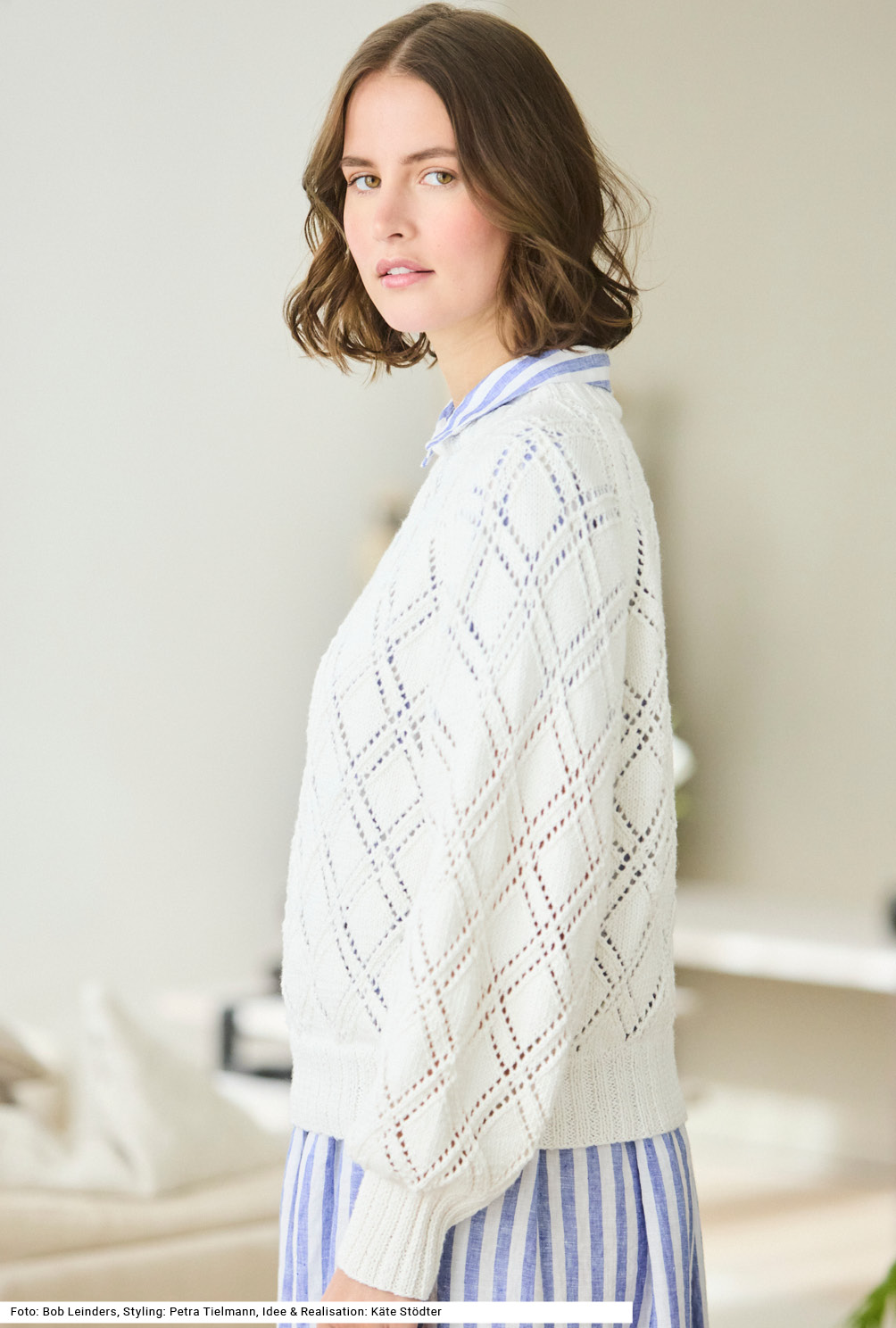 Modellansicht Bild 3: Pulli im Ajour-Rautenmuster