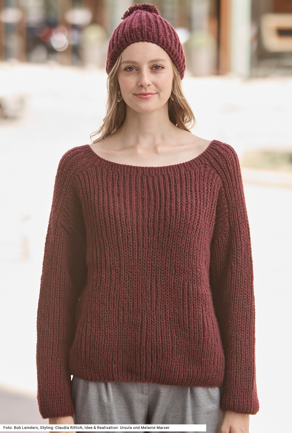 Modellansicht Bild 2: Pulli und Mütze mit Patentmuster