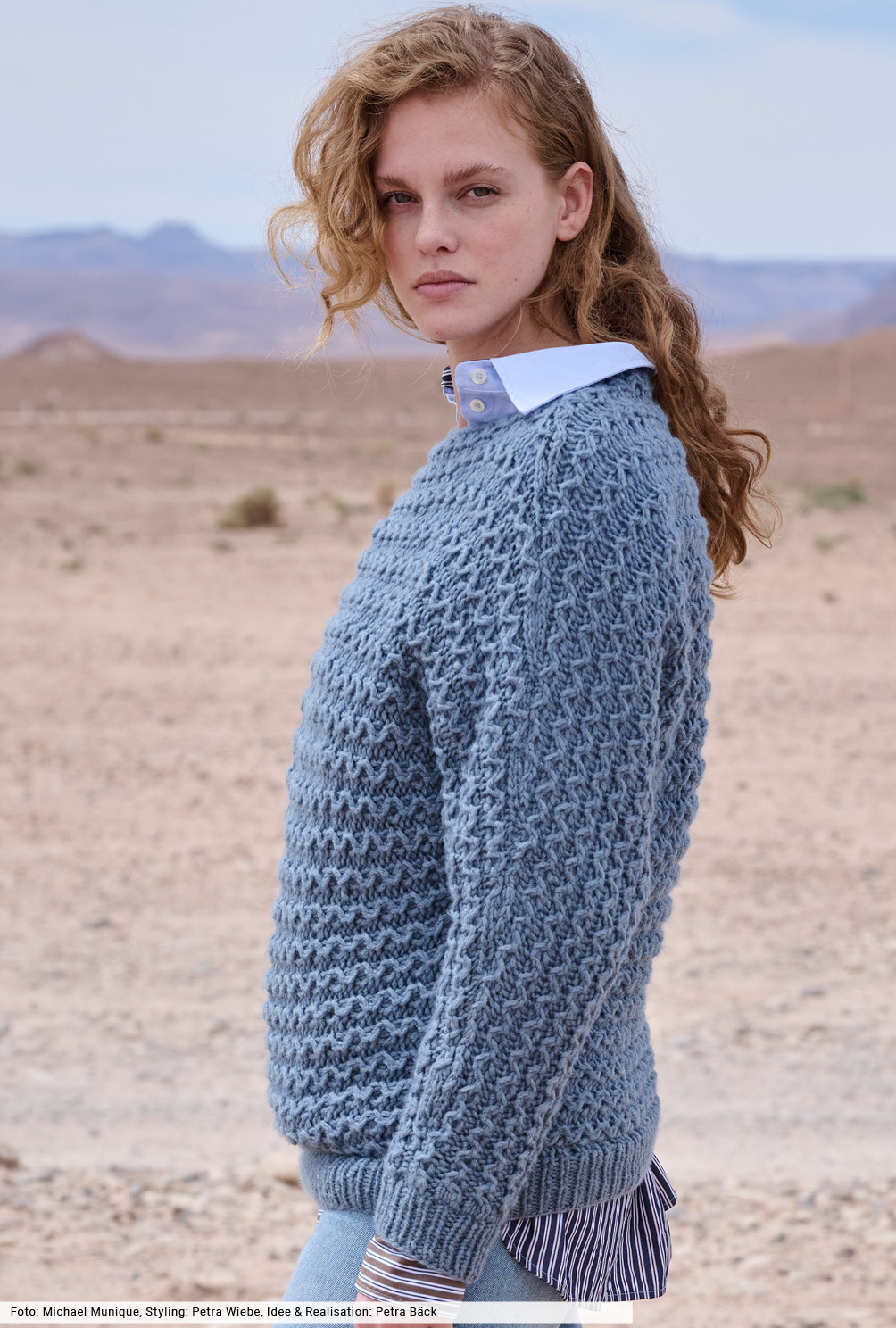 Modellansicht Bild 3: Quergestrickter Fledermauspulli