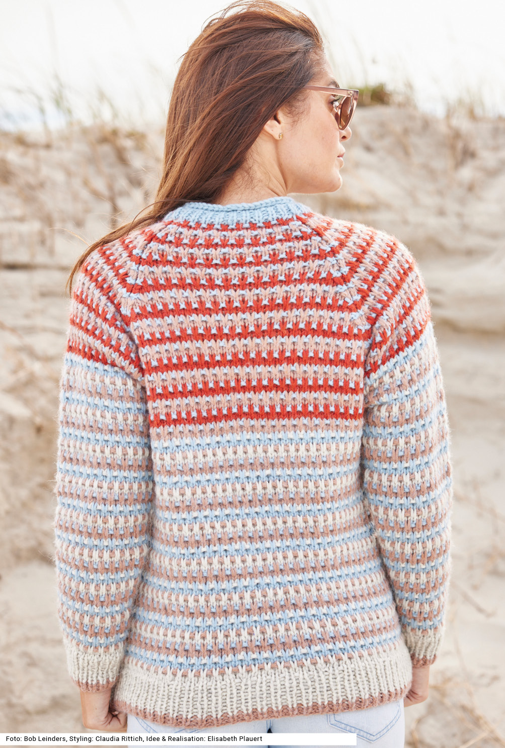 Modellansicht Bild 5: Raglan-Pulli im Hebemaschen- und Rippenmuster