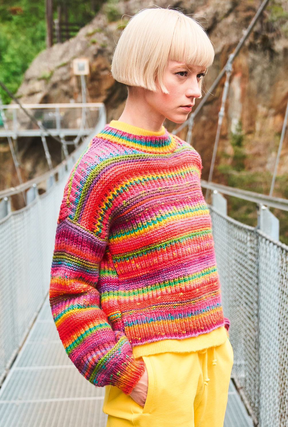 Modellansicht Bild 5: Pulli im Farbverlaufgarn