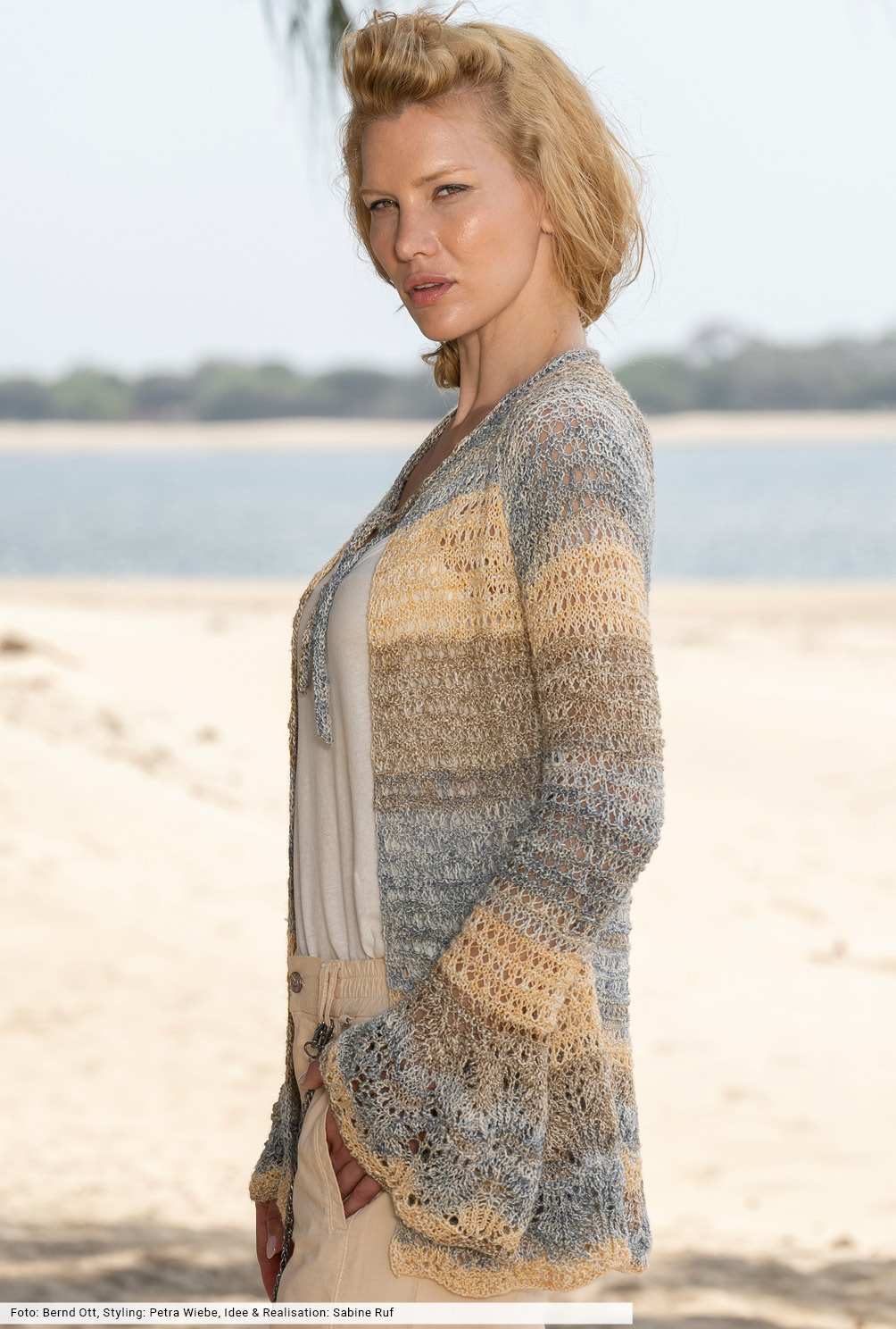 Modellansicht Bild 3: Jacke mit Trompetenärmeln