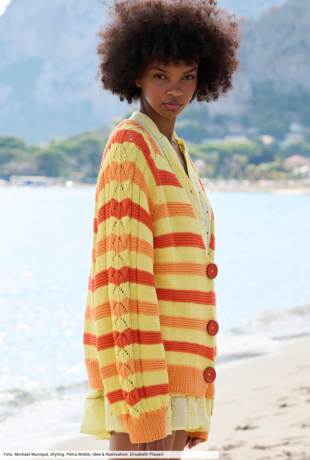 Modellansicht Bild 4: Gestreifte Jacke