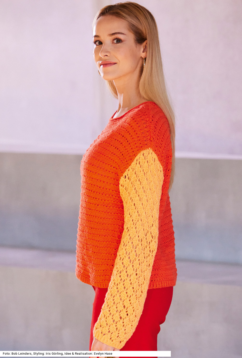 Pulli mit Ajour- und Querrippenmuster in Orange und Korallenrot