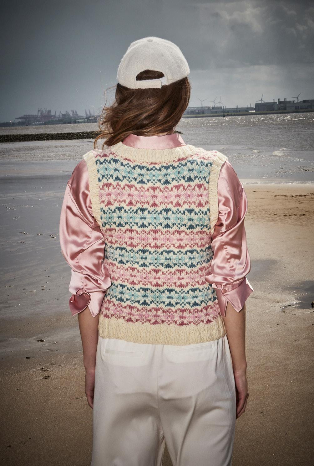 Pullunder mit Jacquardmuster in Natur, Jeansblau, Rosa, Rosenholz und Mint