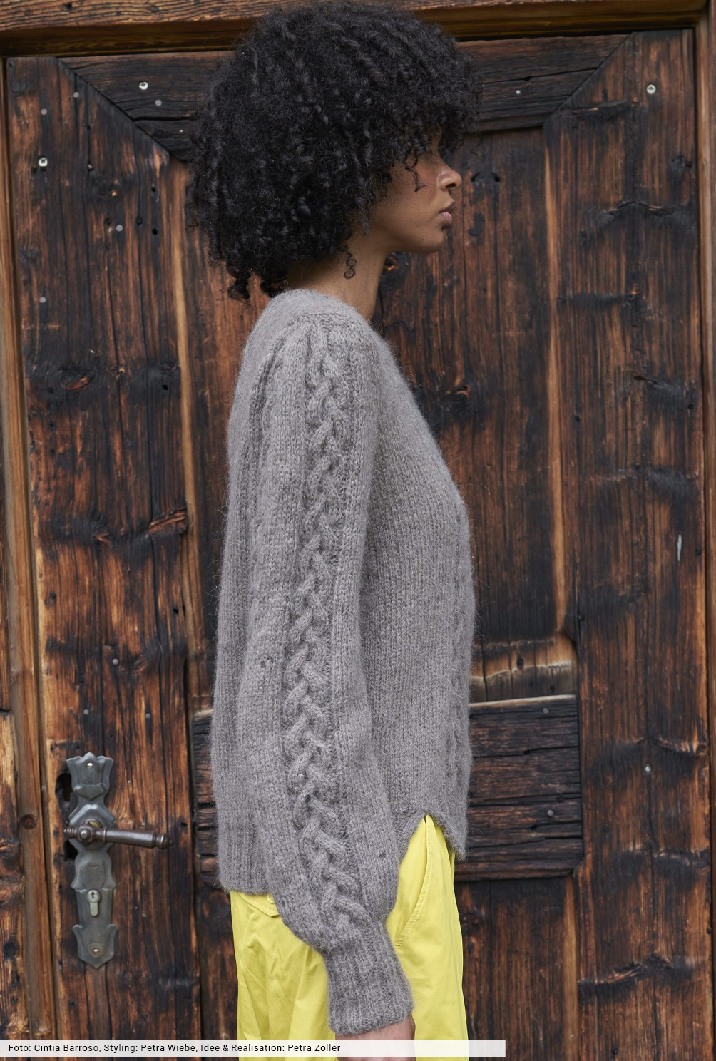 Modellansicht Bild 4: Pulli mit Zopfstreifen